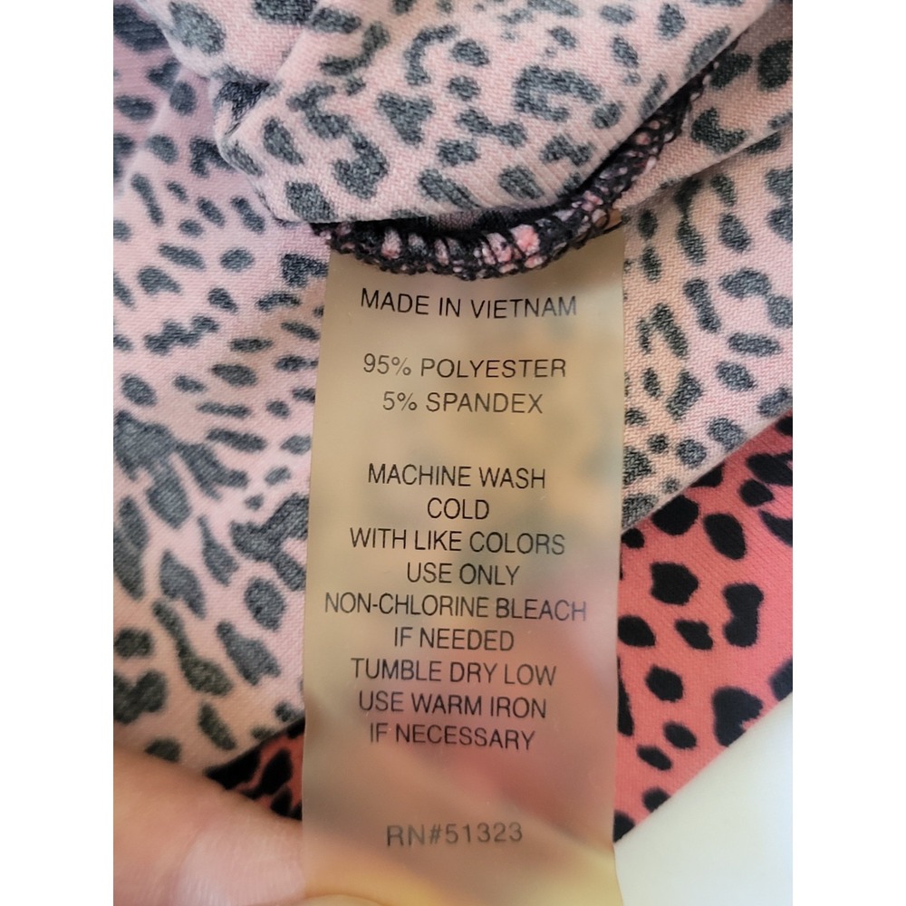 Chaus New York Women's Pink & Black Animal Print Blouse Career Top Sz M‎ - Picture 7 of 7